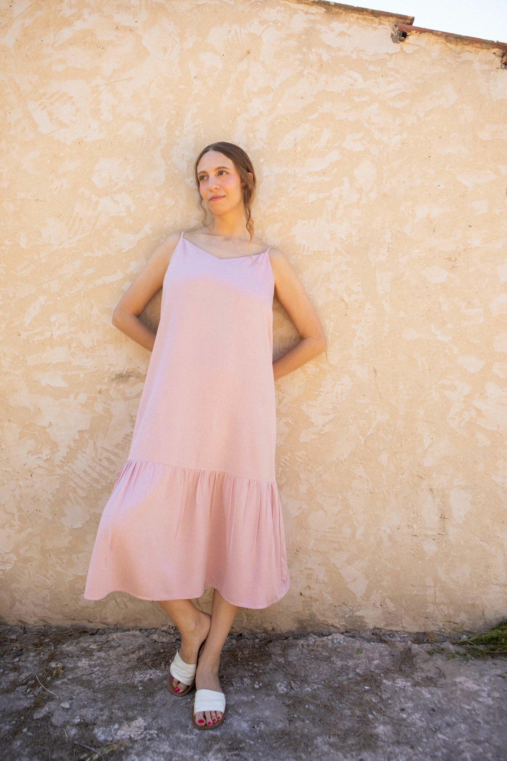 Robe bretelles trapeze viscose col V