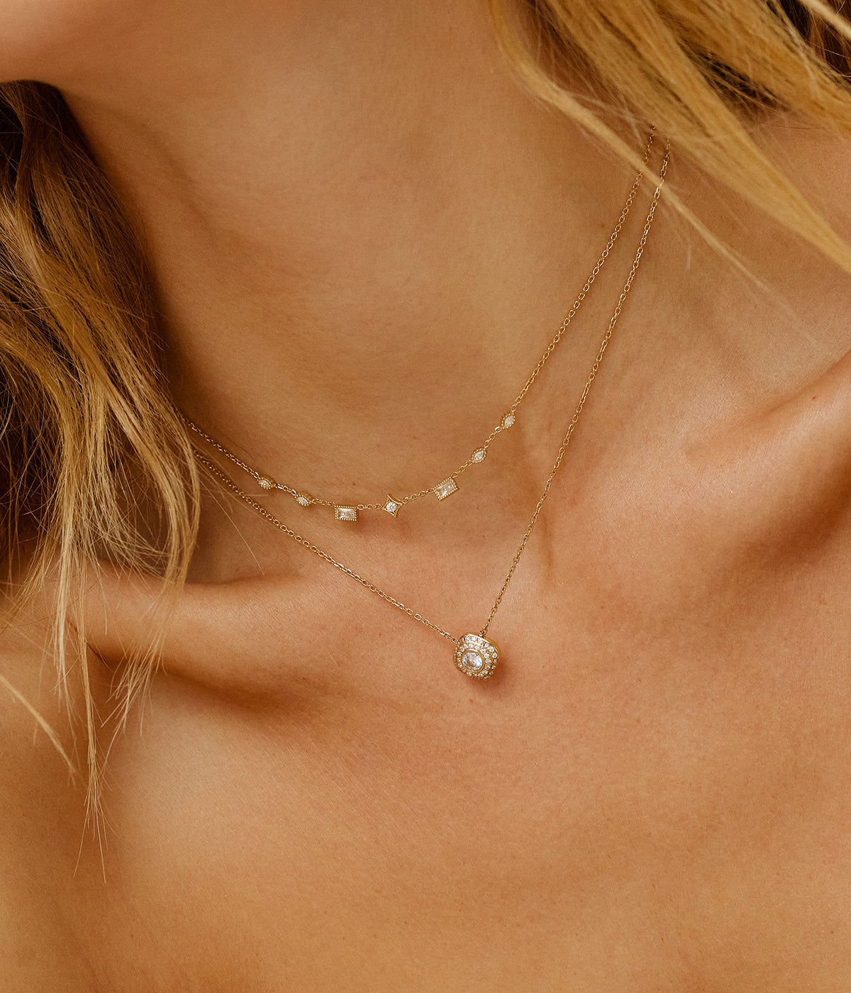 Collier Ermi (Acier doré)