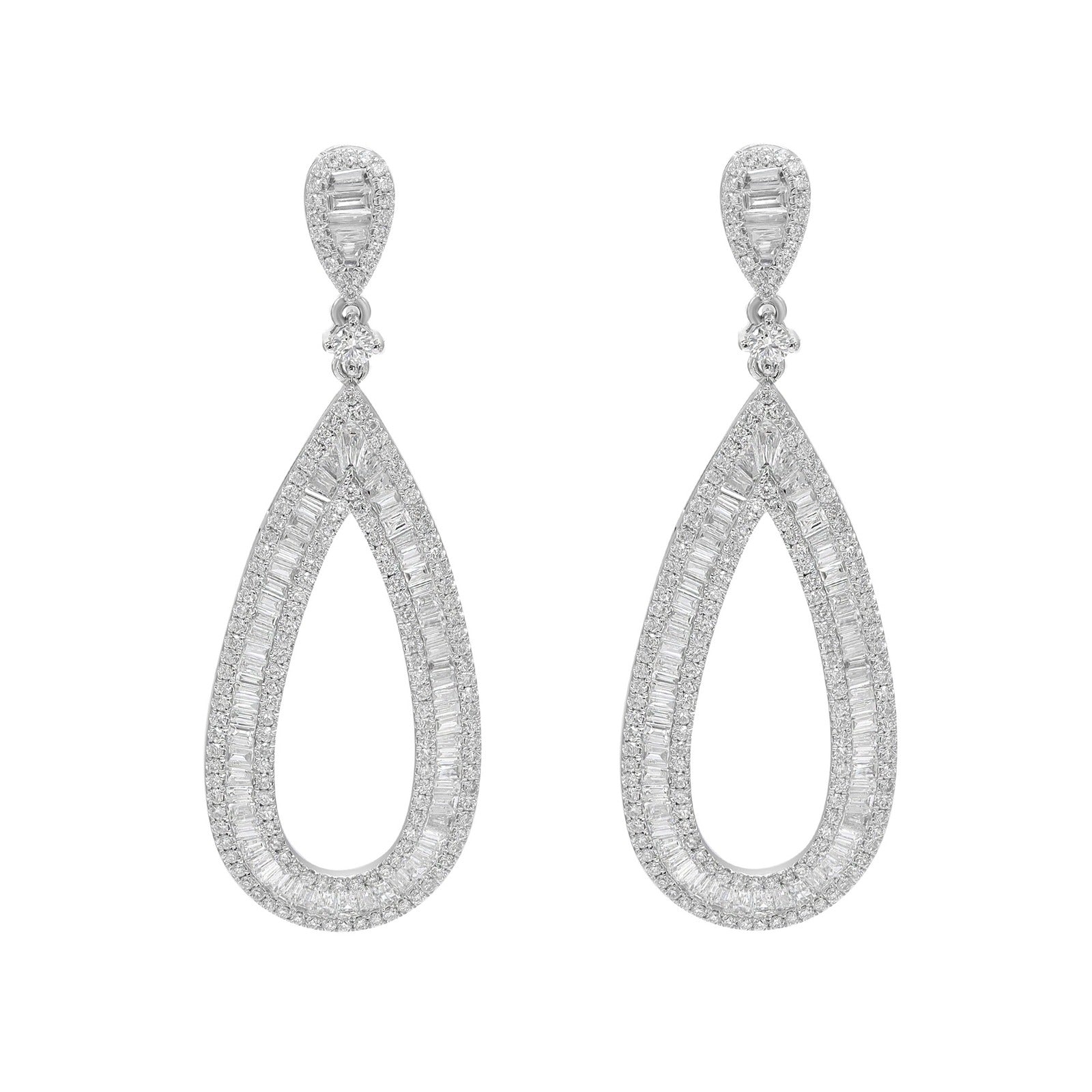Boucles d'oreilles imposantes « Bagutte » et diamants taille ronde, en or blanc 18 carats, 3,31 carats au total