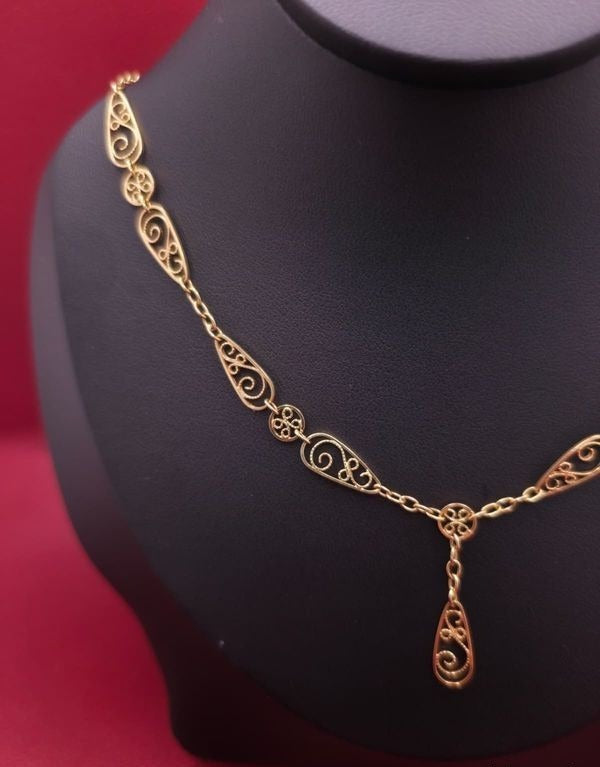 Collier or jaune 18 carats