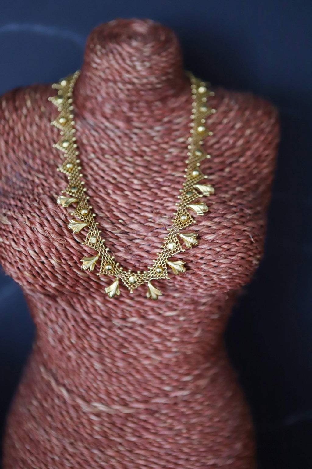 Collier en or 18 carats/ 24,66 grammes/ magnifique pièce