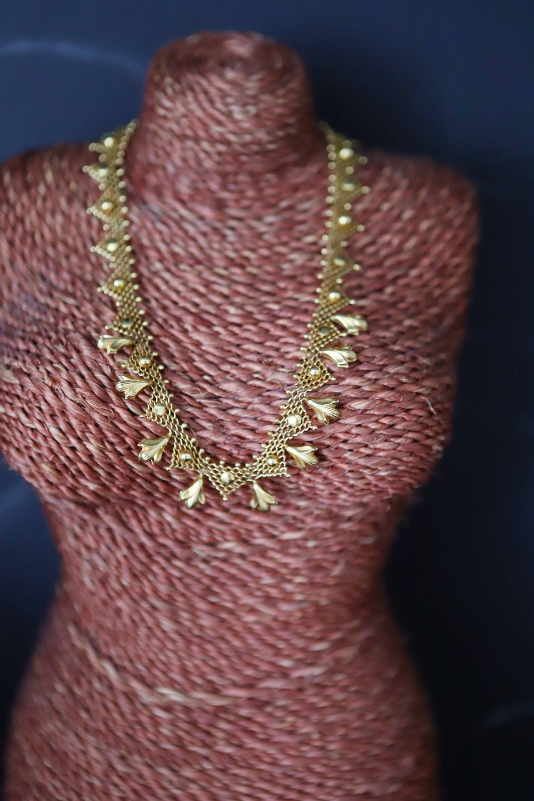 Collier en or 18 carats/ 24,66 grammes/ magnifique pièce