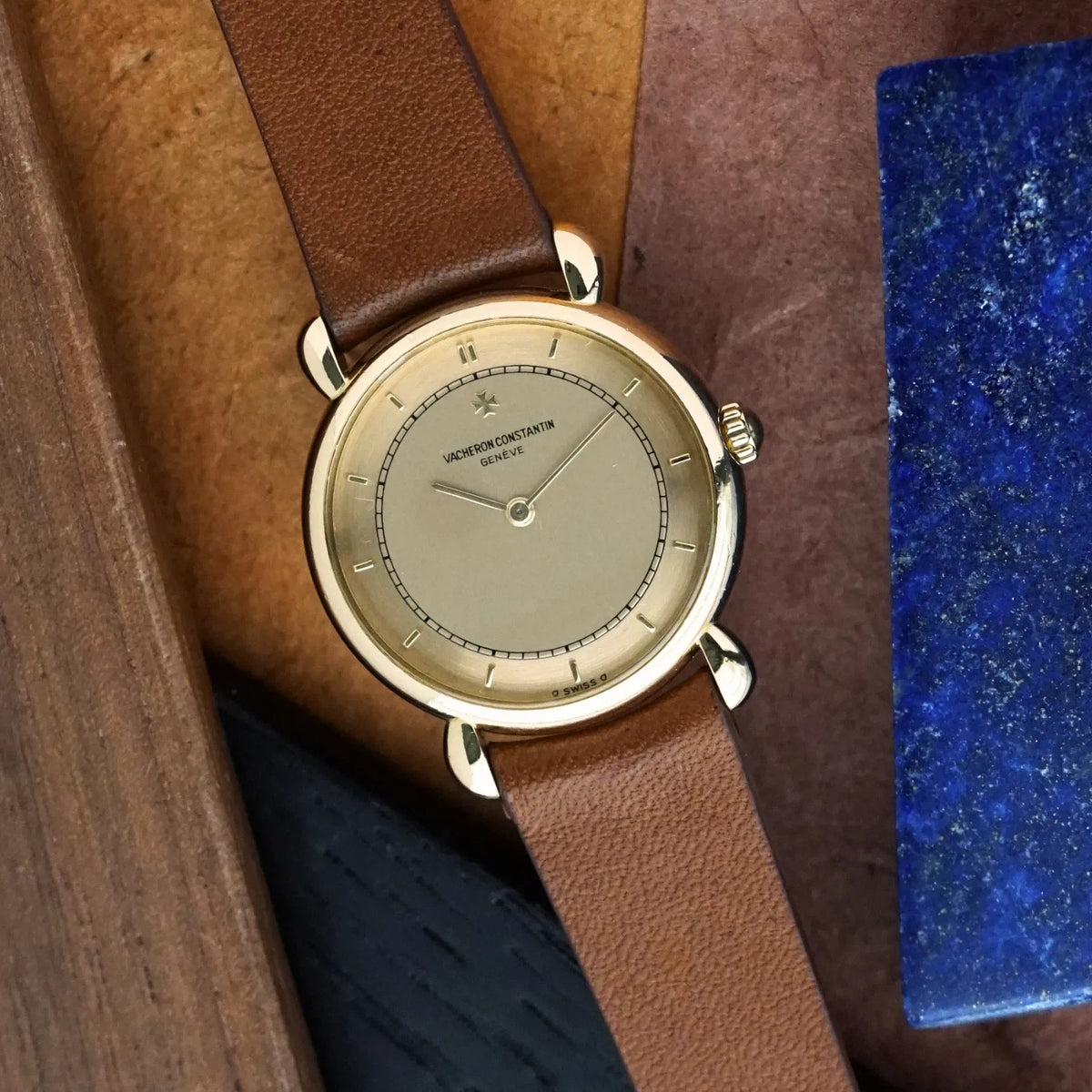 Vacheron Constantin des années 1980, référence 15084, or 18 carats, cadran Sigma, remontage manuel, boucle maltaise en or 18 carats