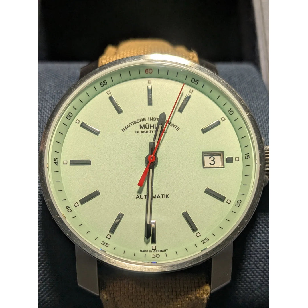 Mühle Glashütte 29ER, état neuf, avec bracelet en toile couleur sable_M1-25-29-CB