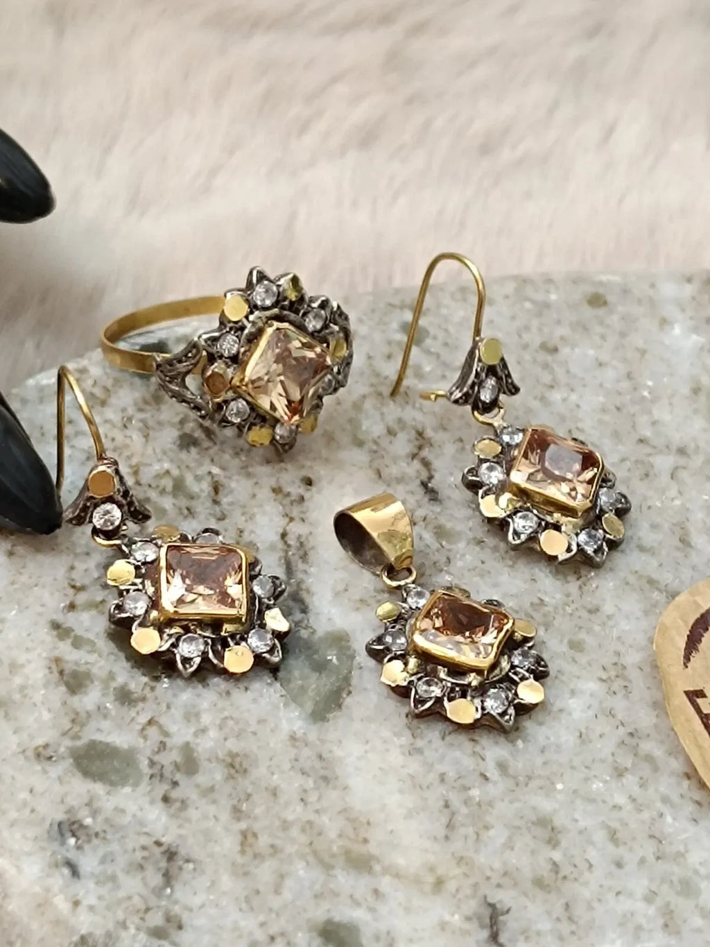 Ensemble Or 18 Carats Et Argent