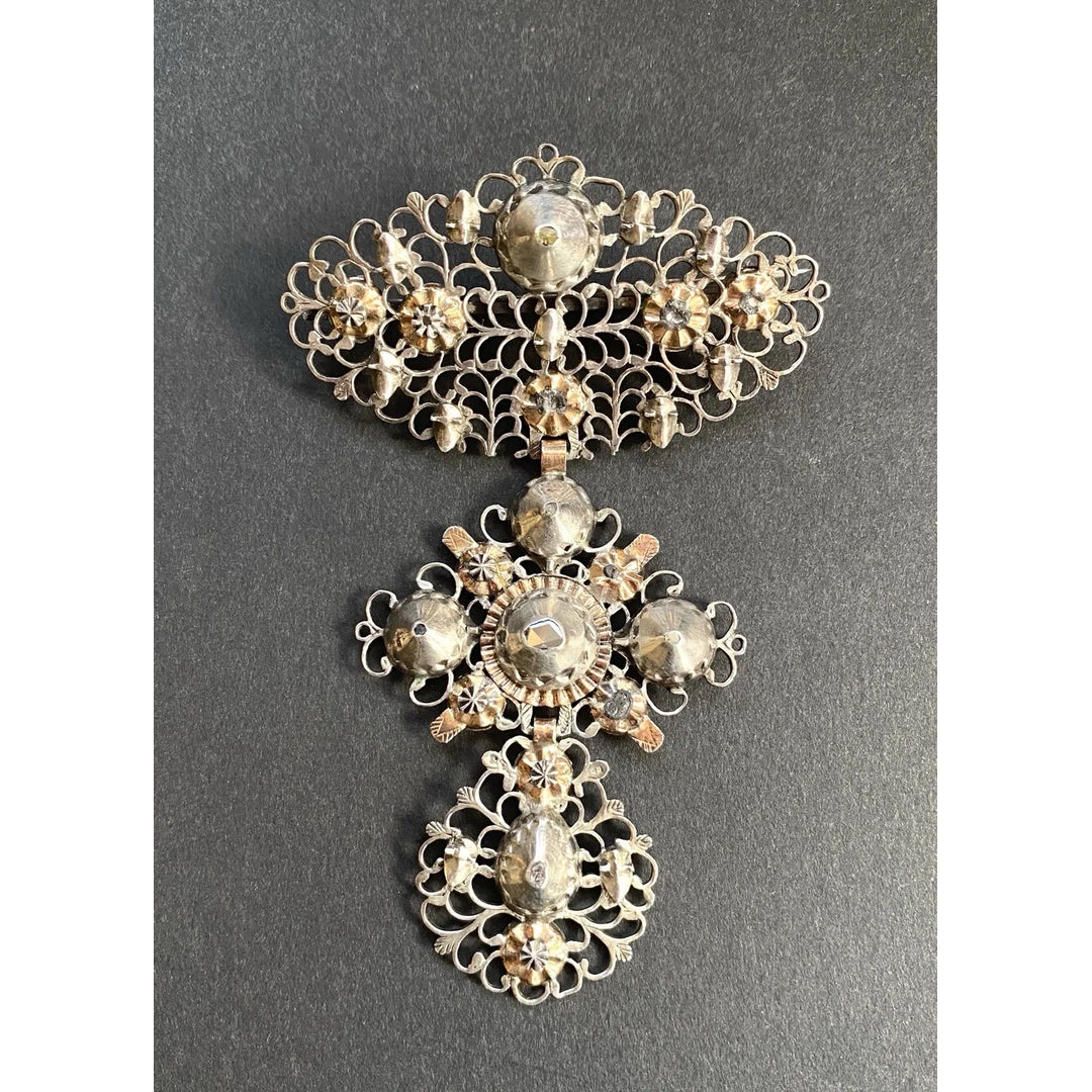 Bijou Début XIX. Croix Papillon Ou Croix Flamande montée En Broche. Argent, Or
