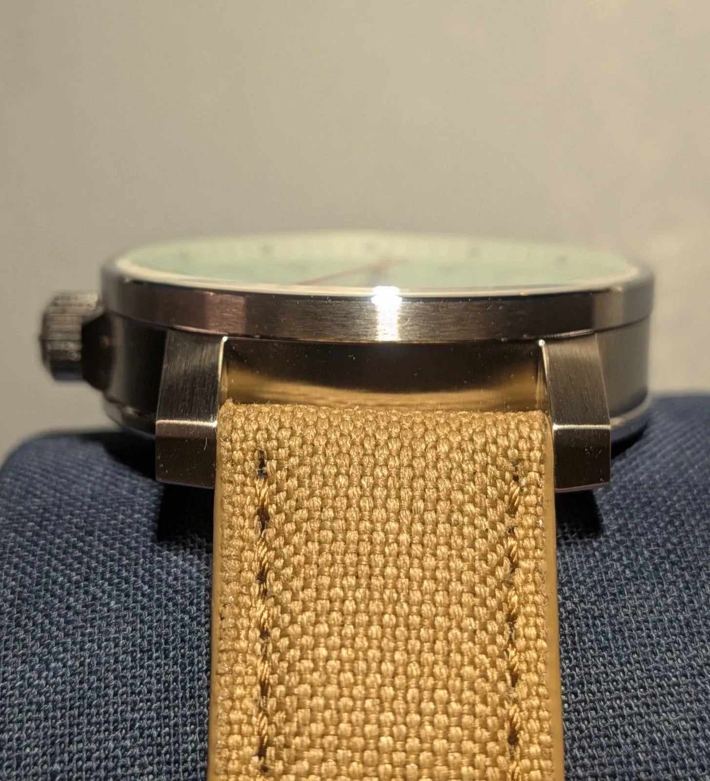 Mühle Glashütte 29ER, état neuf, avec bracelet en toile couleur sable_M1-25-29-CB
