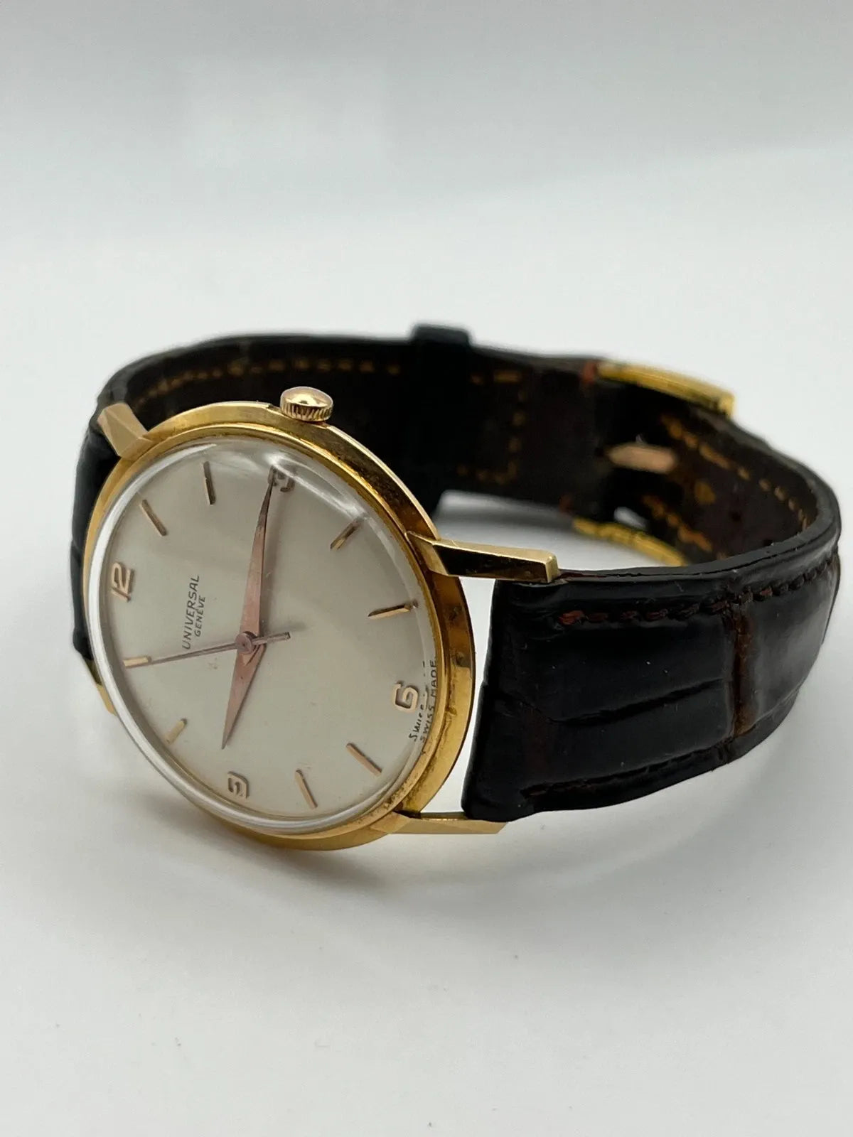 Universal Genève - Calatrava Or jaune 18k - Calibre 1005 - Montre vintage mécani