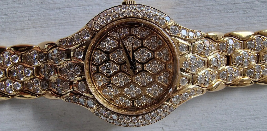 Montre pour femme Bucherer Medea en or jaune sertie de diamants, 1997