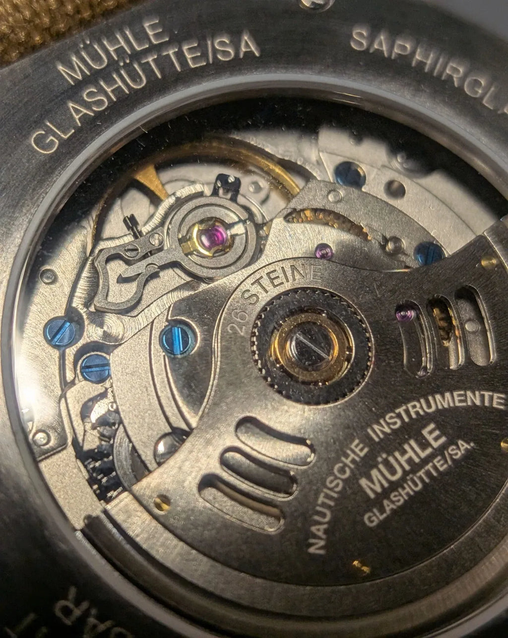 Mühle Glashütte 29ER, état neuf, avec bracelet en toile couleur sable_M1-25-29-CB
