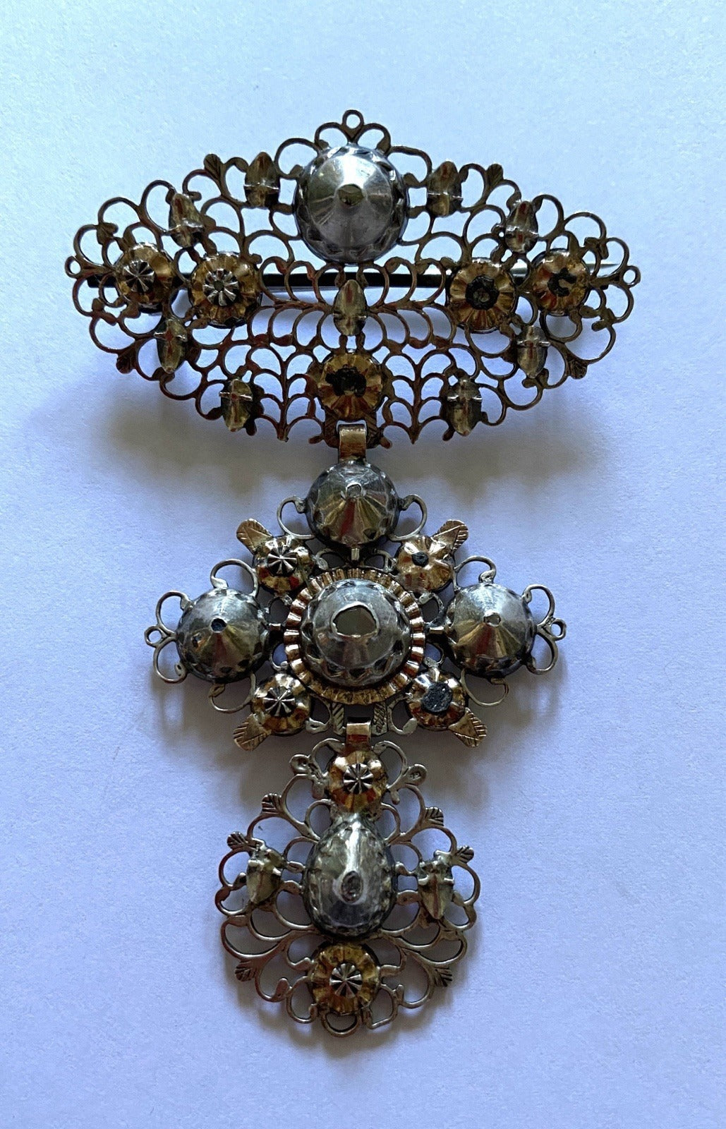 Bijou Début XIX. Croix Papillon Ou Croix Flamande montée En Broche. Argent, Or