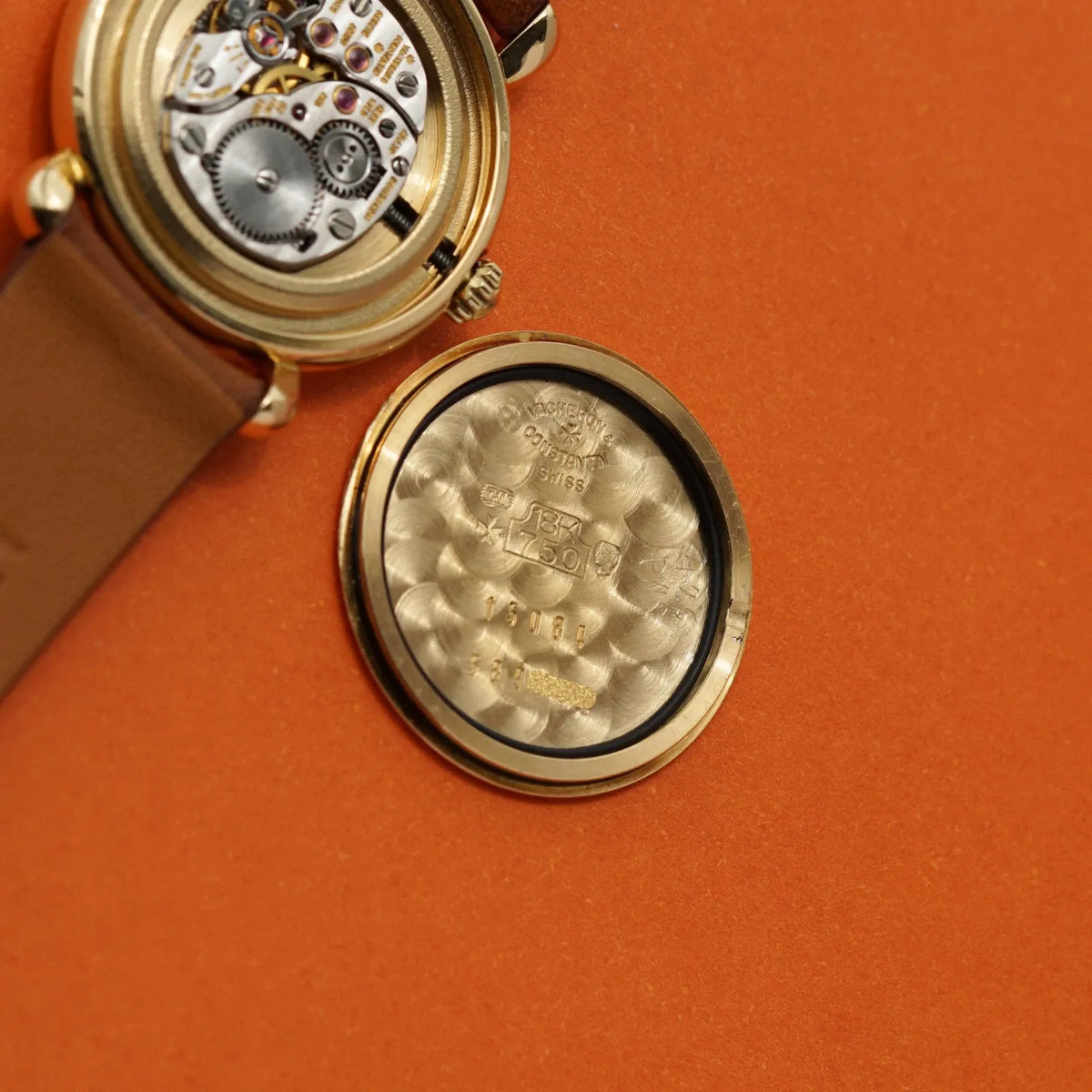 Vacheron Constantin des années 1980, référence 15084, or 18 carats, cadran Sigma, remontage manuel, boucle maltaise en or 18 carats