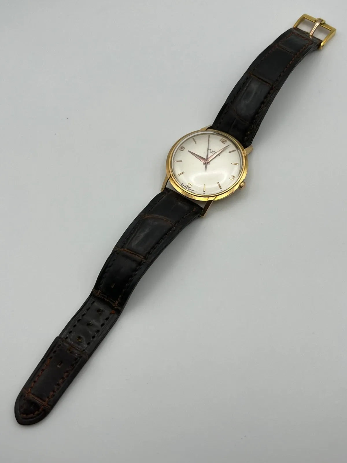 Universal Genève - Calatrava Or jaune 18k - Calibre 1005 - Montre vintage mécani