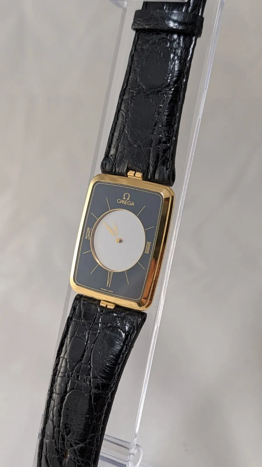 RARE MONTRE OMEGA LA MAGIQUE SCARFACE OR JAUNE 18 CARATS QUARTZ 191.8523-