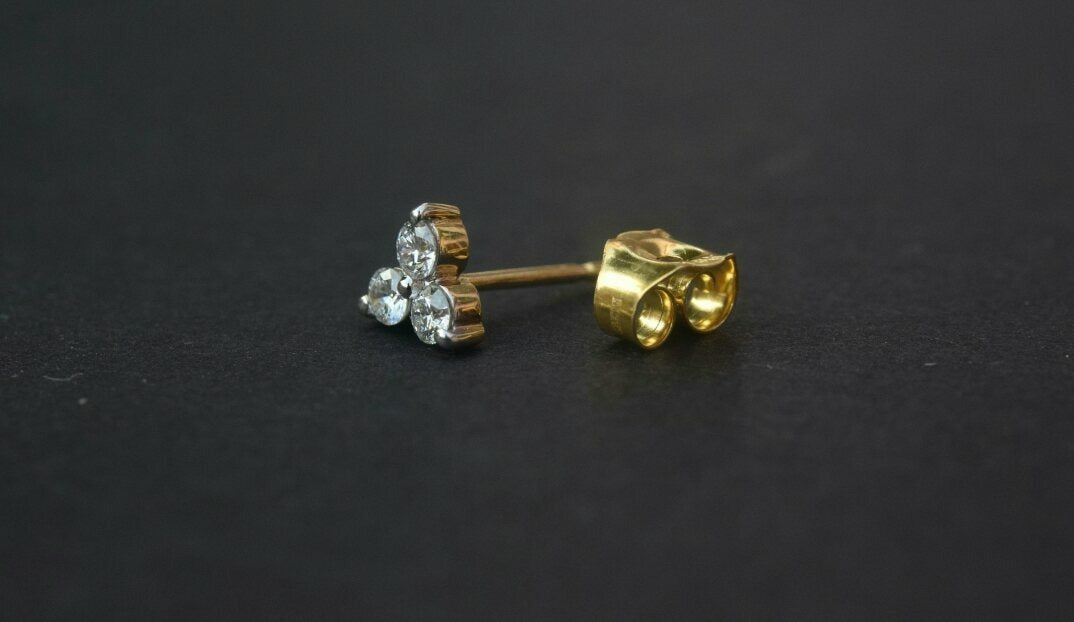 Trois Diamant Oreille Clou 14k or Massif Délicat Corps Piercing Bijoux