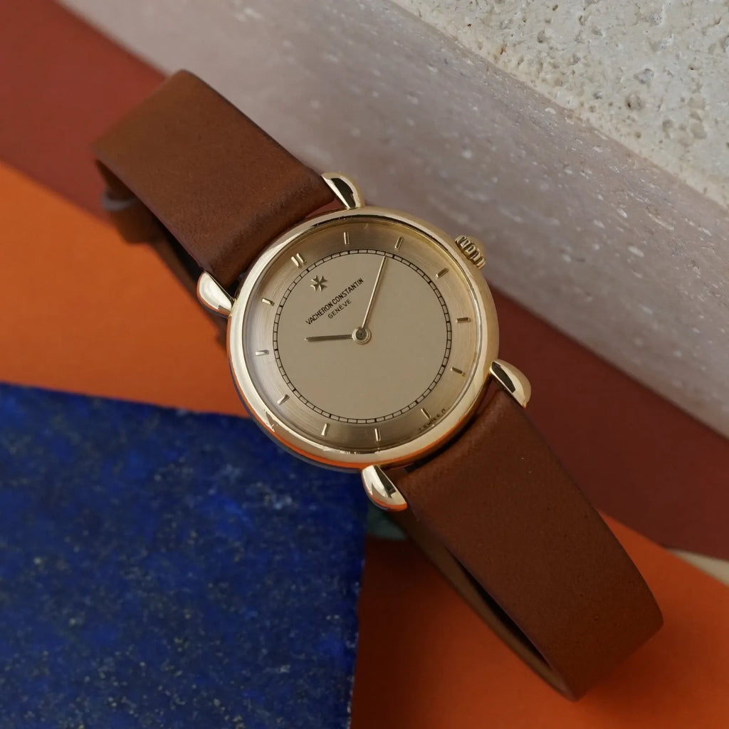 Vacheron Constantin des années 1980, référence 15084, or 18 carats, cadran Sigma, remontage manuel, boucle maltaise en or 18 carats