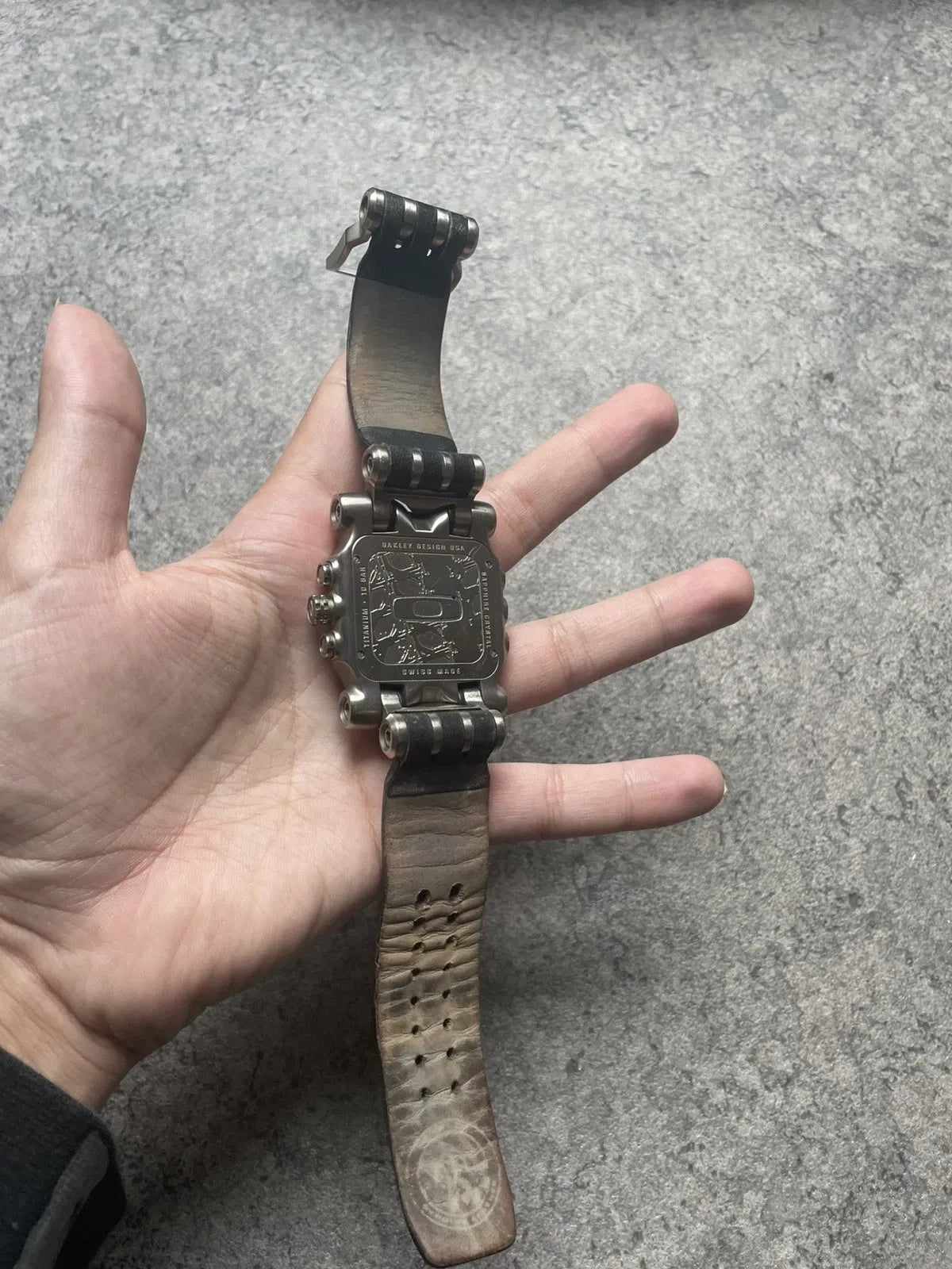 Oakley Minute Machine Time Tank Titanium 2000s vintage cyber y2k avant garde