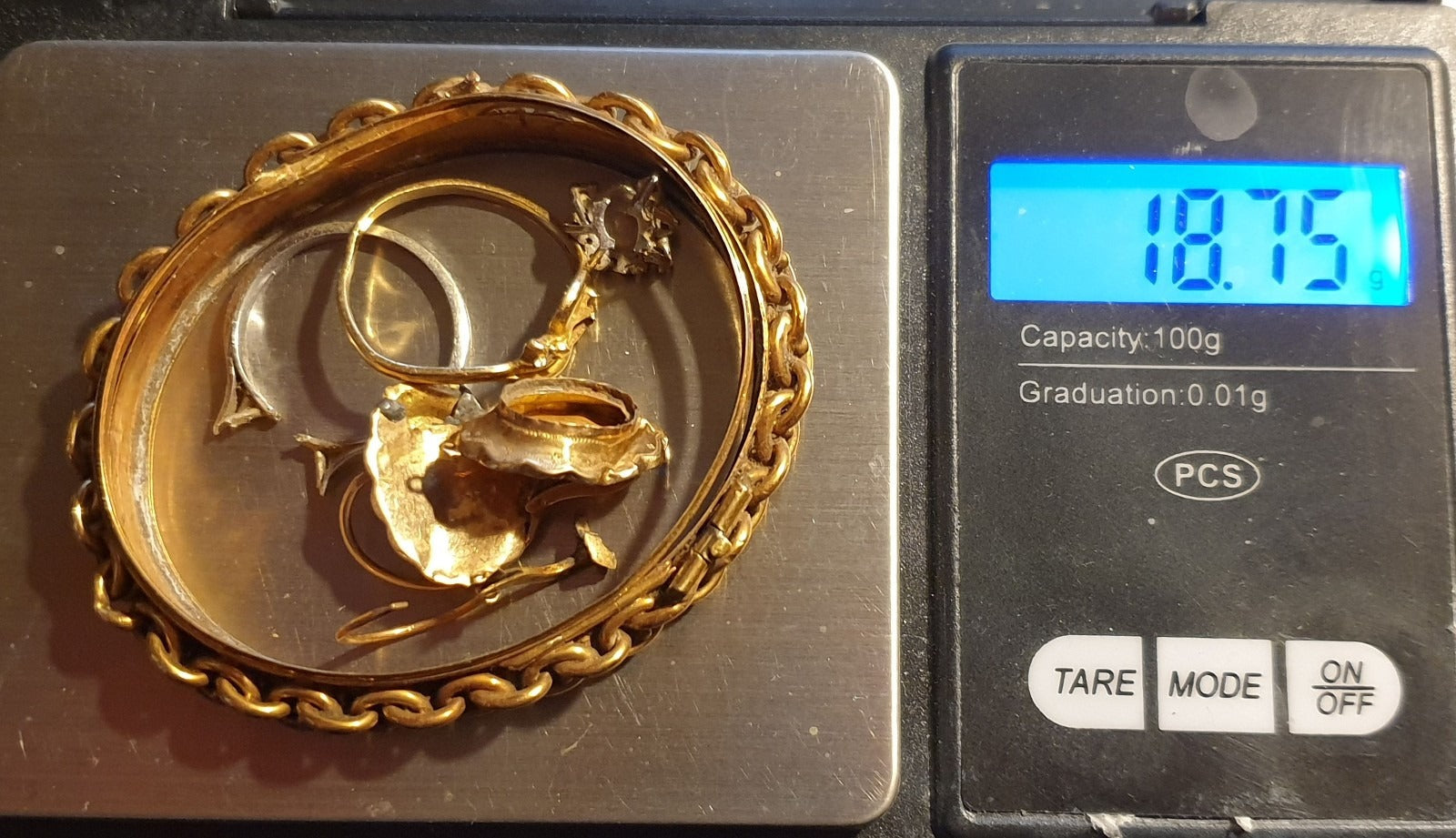 OR 18k - Carats - Jaune et blanc - 18,75 grammes