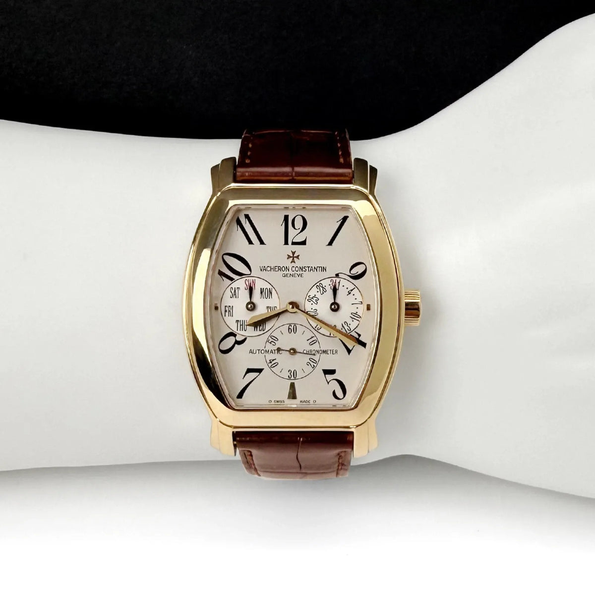 Montre-bracelet Vacheron Constantin Royal Eagle Day Date 42008/000J-8978 en or