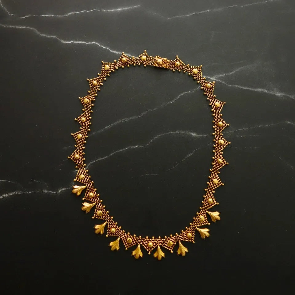 Collier en or 18 carats/ 24,66 grammes/ magnifique pièce