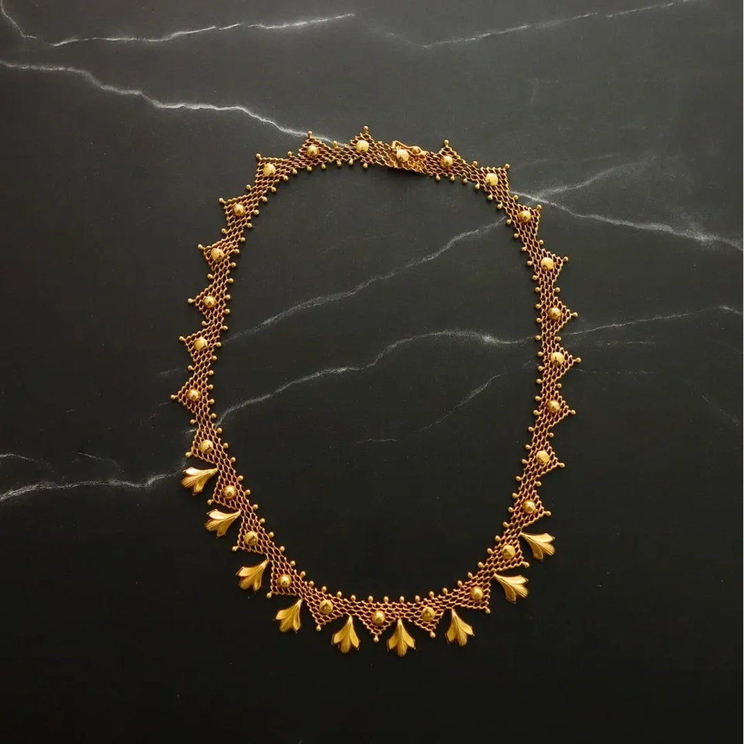 Collier en or 18 carats/ 24,66 grammes/ magnifique pièce