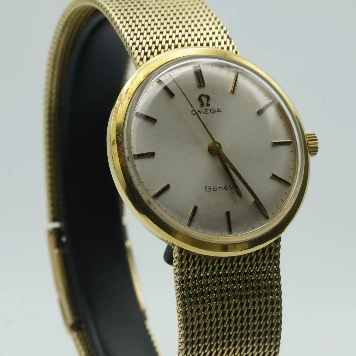 OMEGA Geneve Remontage Manuel Montre Hommes 35MM 14K 585 or Jaune OM388 66 Gr