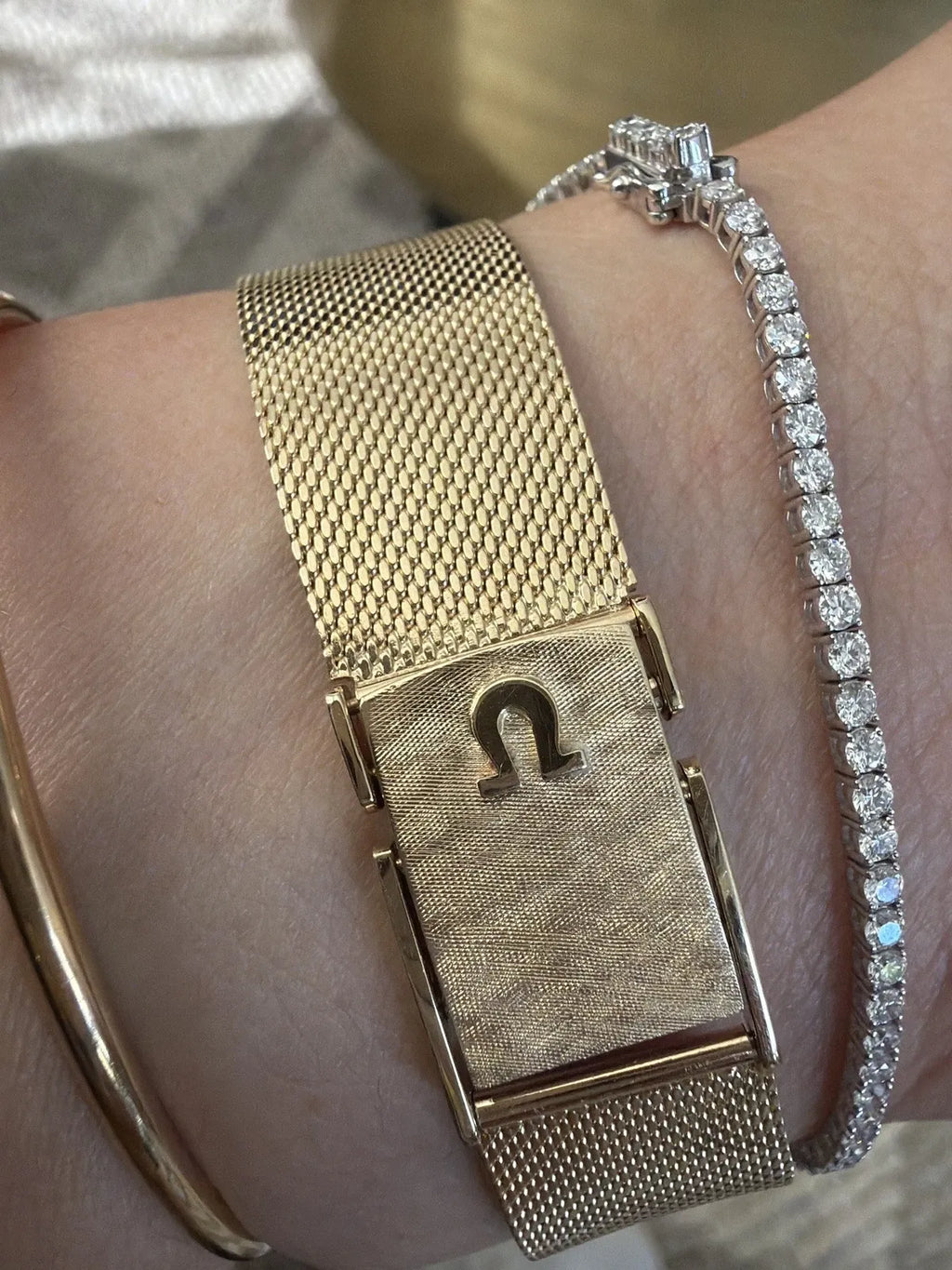 RARE montre vintage Omega carrée en or 14 carats avec bracelet maille (1966, 40 g) 7,5 à 8 po-