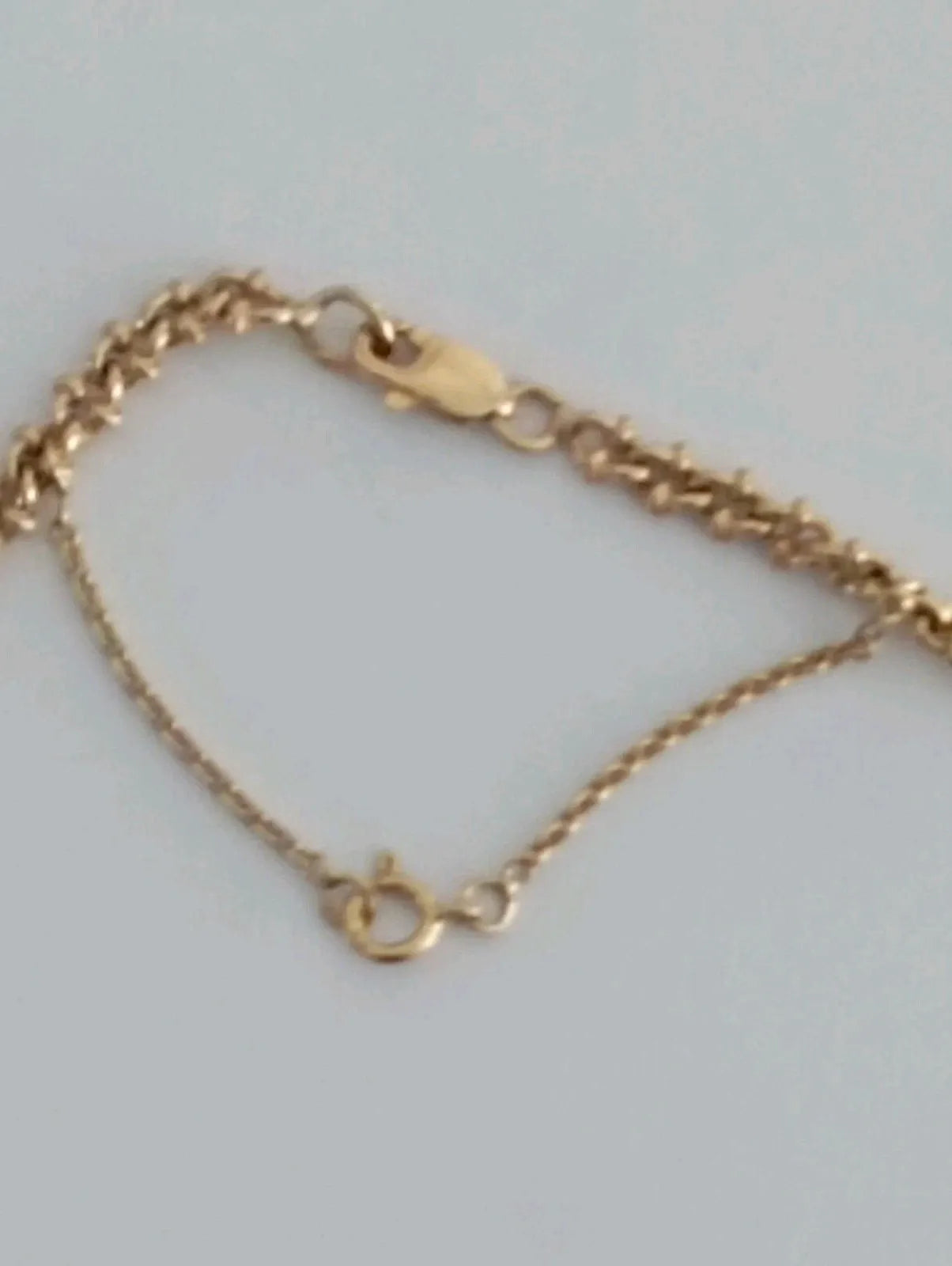 Collier/chaîne en or 18 carats 22,40 grammes