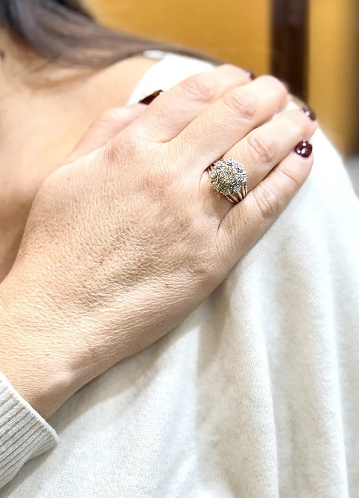 Bague ancienne en or blanc 18 carats et diamants