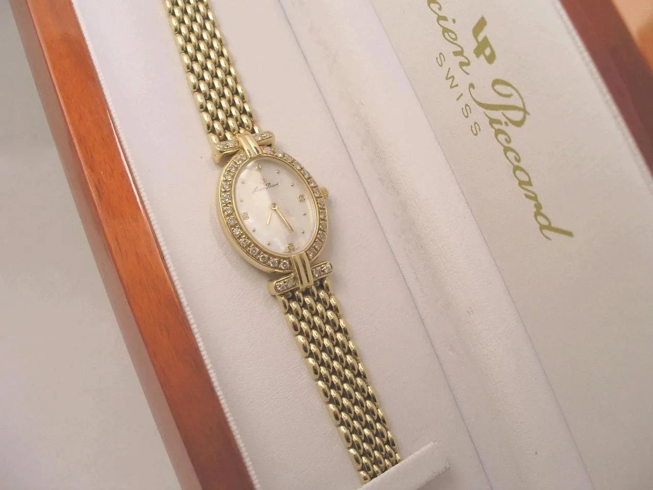Ultra Rare Montre Femme Lucien Piccard Nacre Or 14 K Diamant avec Boîte+