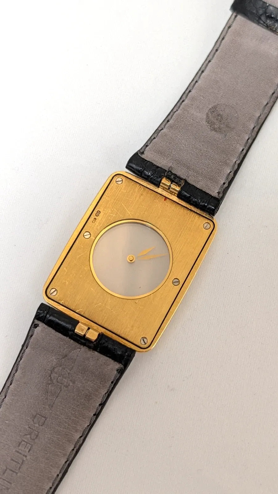 RARE MONTRE OMEGA LA MAGIQUE SCARFACE OR JAUNE 18 CARATS QUARTZ 191.8523-