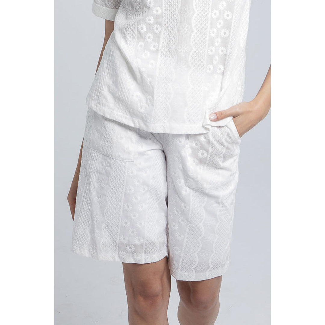 Bermuda en broderie anglaise