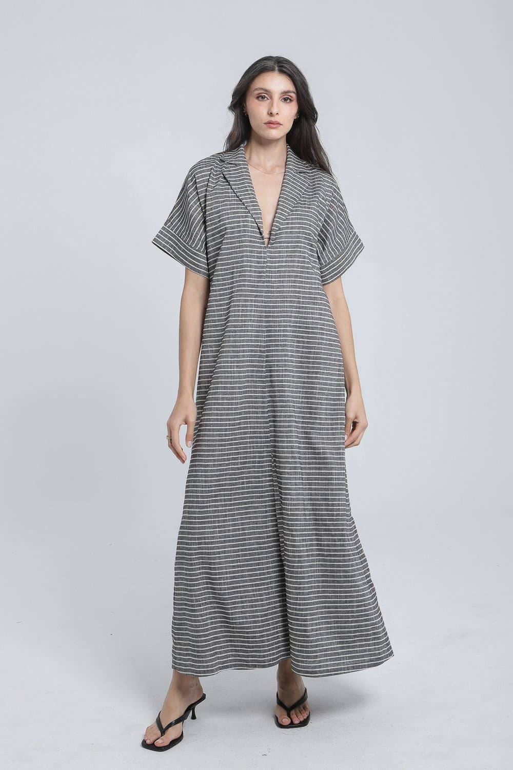 Robe longue à rayures fines en lin