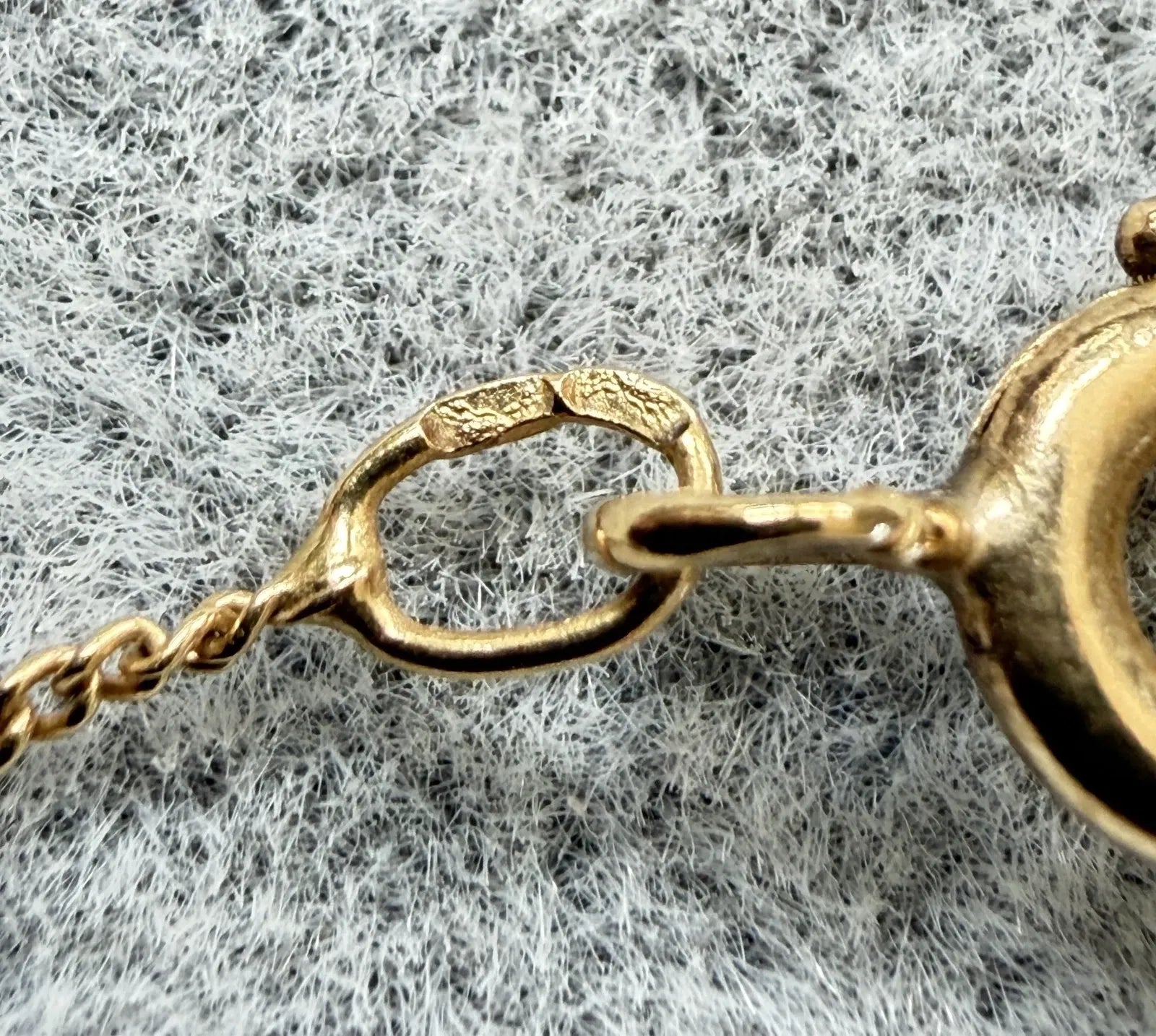 Collier en or massif 18 carats avec pierre bordeaux - 40 cm