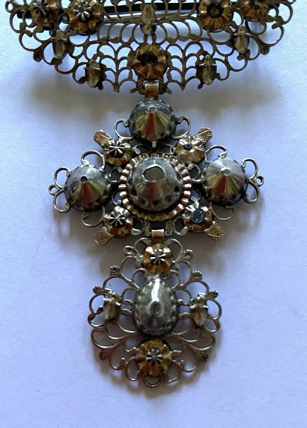 Bijou Début XIX. Croix Papillon Ou Croix Flamande montée En Broche. Argent, Or