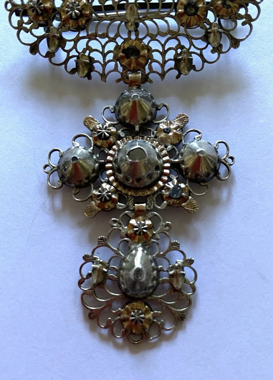 Bijou Début XIX. Croix Papillon Ou Croix Flamande montée En Broche. Argent, Or