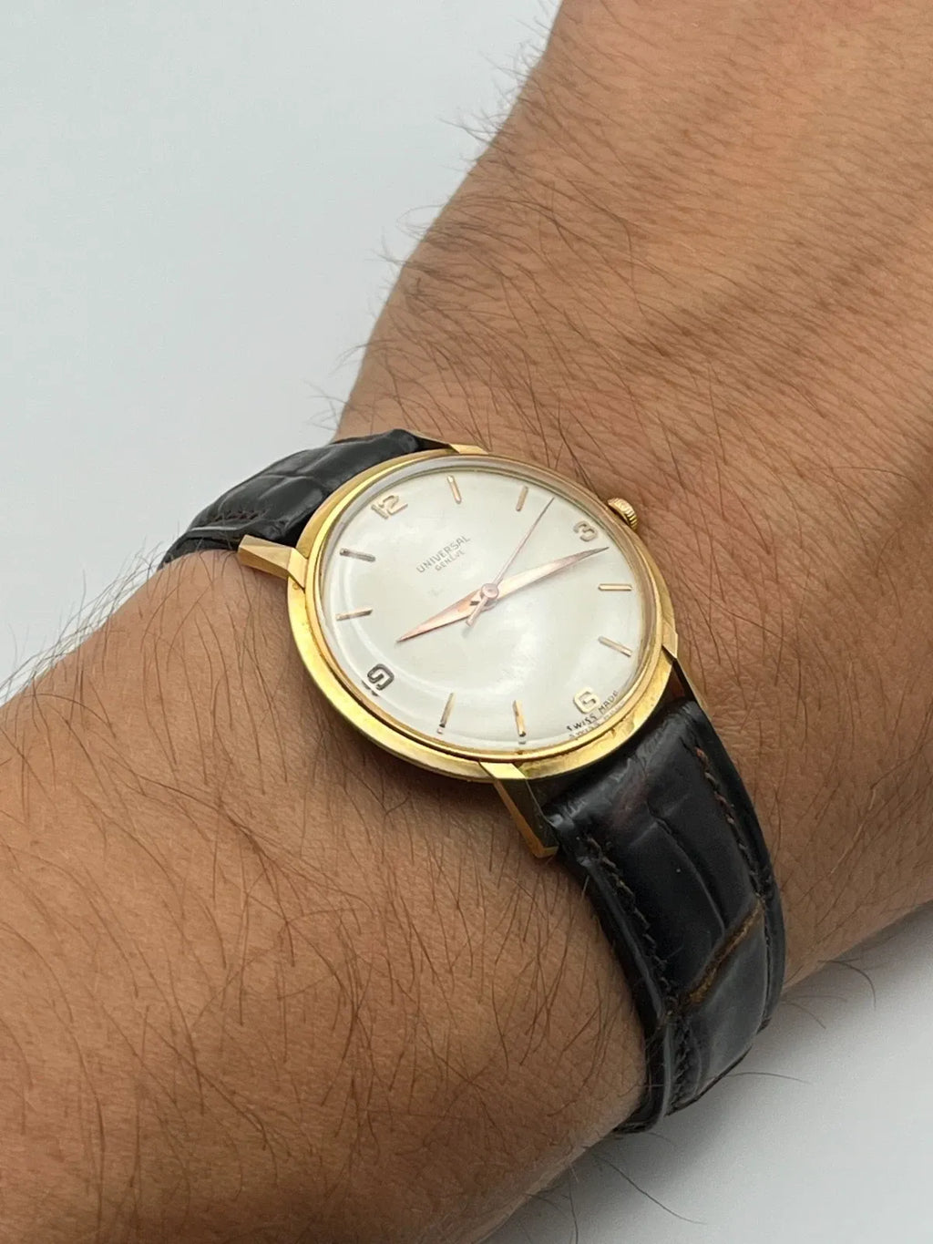 Universal Genève - Calatrava Or jaune 18k - Calibre 1005 - Montre vintage mécani